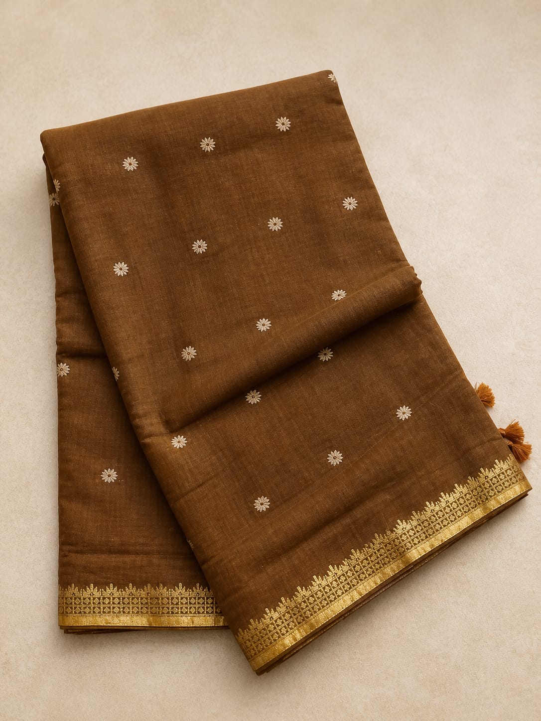 Elegant earthy brown saree